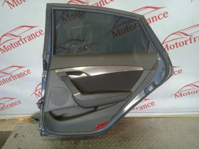Дверь задняя правая для Hyundai i40 1 Седан 2011-2015 на фотографиях