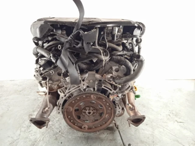 Двигатель для Infiniti M Y50 2005-2010 на фотографиях