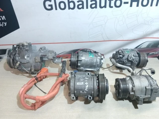 Компрессор кондиционера для Honda Civic FA 2005-2010 седан на фотографиях