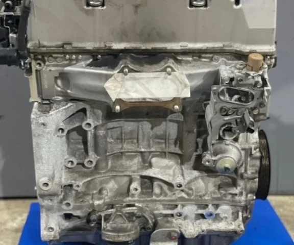 Двигатель без навесного для Honda Odyssey RB1, RB2 2003-2008 на фотографиях