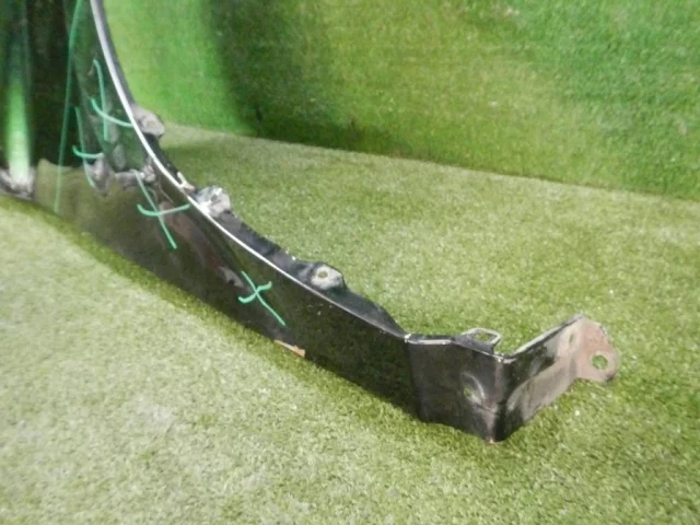 Крылья для Toyota Alphard H30 2015+ на фотографиях