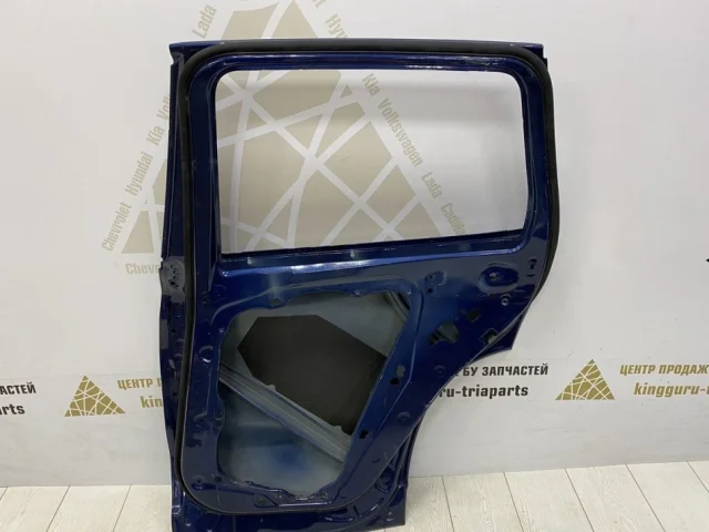 Накладка на дверь задняя правая для BMW X3 G01 2017-2023 на фотографиях