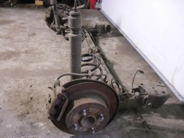 Задняя балка для Nissan Tiida C11 Хэтчбек 2007-2014 на фотографиях