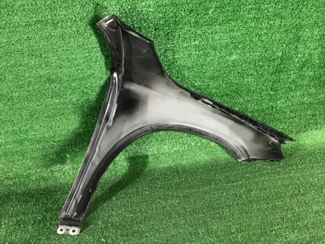 Крыло левое для Mercedes-Benz CLA class C117 2013-2019 на фотографиях