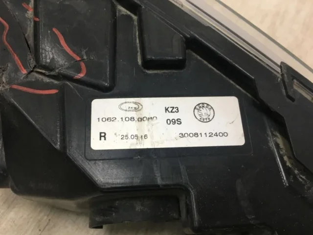 Противотуманка (ПТФ) передняя правая для Skoda Rapid I NH3 2012-2017 на фотографиях