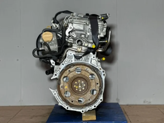 Двигатель для Toyota RAV4 XA40 2013-2015 на фотографиях