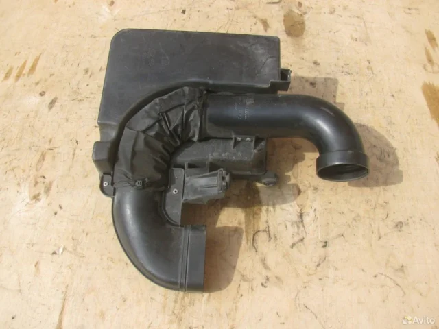 Впускной коллектор для Hyundai Solaris 1 RB (2011-2013) Хэтчбек на фотографиях