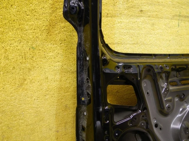 Двери для Toyota Alphard H30 2015+ на фотографиях