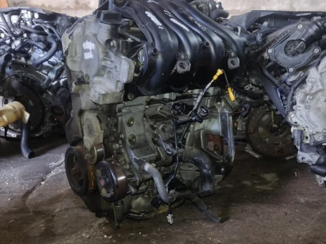 Двигатель без навесного для Nissan Serena C25 2005-2012 на фотографиях