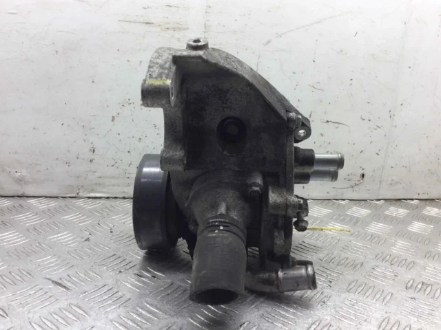 Насос охлаждающей жидкости ДВС(Помпа) для Opel Antara 2006-2017 на фотографиях