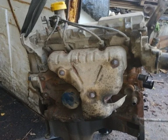 Двигатель без навесного для Renault Logan 2005-2015 (LS) на фотографиях