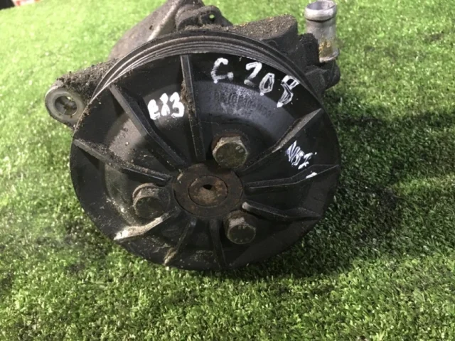 Насос ГУР для BMW X3 Е83 2003-2010 на фотографиях