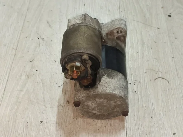 Стартер для Nissan Primera P12 Седан 2002-2008 на фотографиях