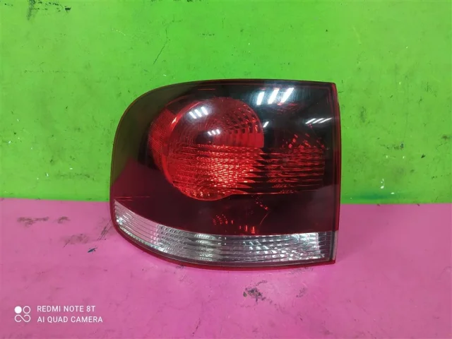 Фонарь левый для Volkswagen Touareg I (7L) 2002-2010 на фотографиях