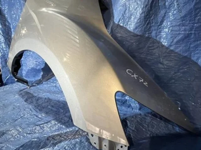 Крыло правое для Mazda CX 7 ER 2006-2010 на фотографиях