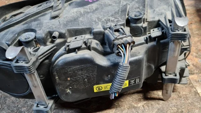 Фара левая для Volvo XC70 BZ 2007-2016 на фотографиях