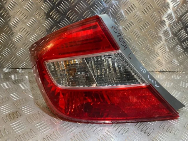 Фонарь левый для Honda Civic FB 2012-2015 седан на фотографиях