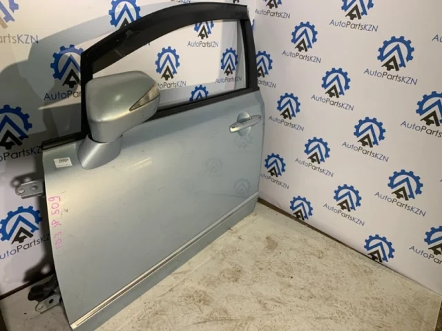 Дверь передняя левая для Honda Civic FA 2005-2010 седан на фотографиях