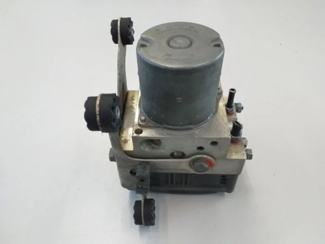 Блок ABS для BMW 5er Ф10 2010-2013 на фотографиях