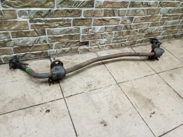 Стабилизатор поперечной устойчивости задний для Jeep Grand Cherokee 4 WK2 rest 2013-2018 на фотографиях