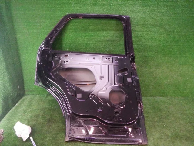 Дверь задняя левая для Ford Explorer U502 rest 2014-2019 на фотографиях