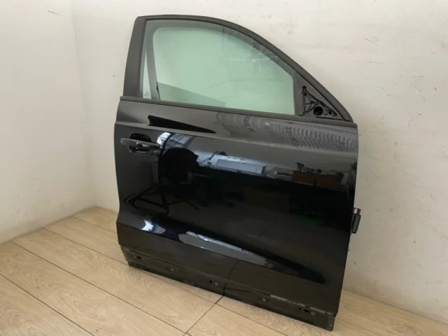 Дверь передняя правая для Audi Q3 8U 2011-2019 на фотографиях