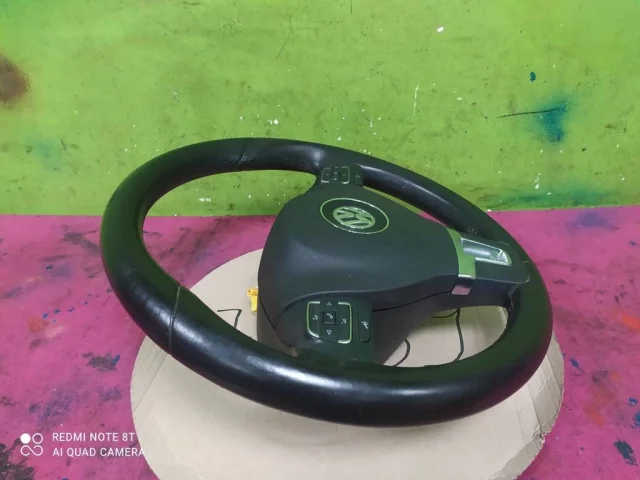 Руль для Volkswagen Jetta 6 2010-2019 на фотографиях