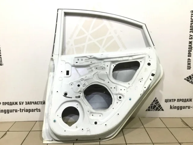 Дверь задняя правая для Hyundai Solaris 1 рестайлинг 2014-2017 на фотографиях