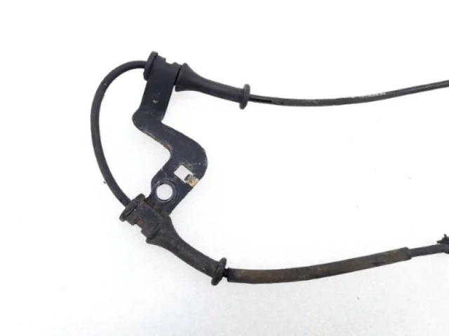 Датчик ABS передний правый для Kia Ceed 2 JD 2012-2016 на фотографиях