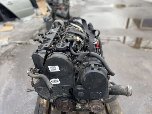 Продажа двигателя D5244T4