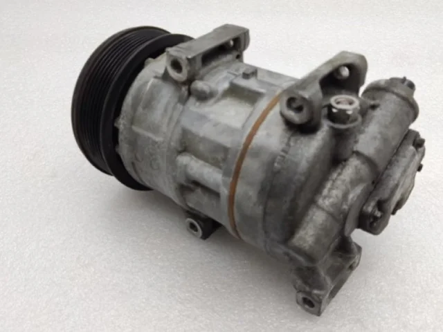 Компрессор кондиционера для Toyota RAV4 XA30 2005-2012 на фотографиях