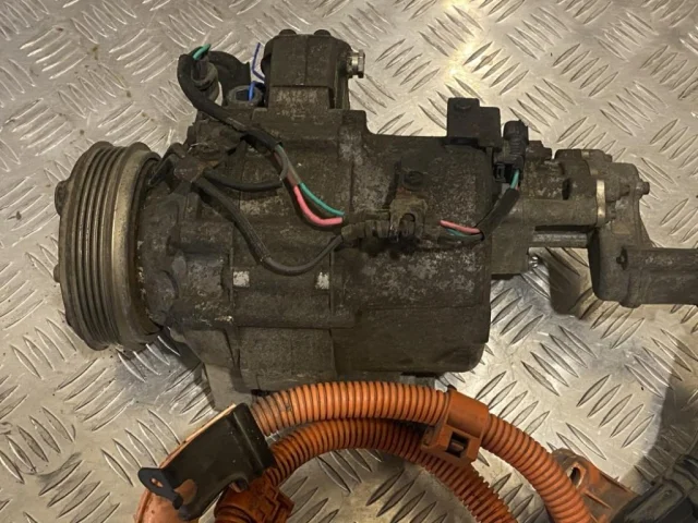 Компрессор кондиционера для Honda Civic FA 2005-2010 седан на фотографиях