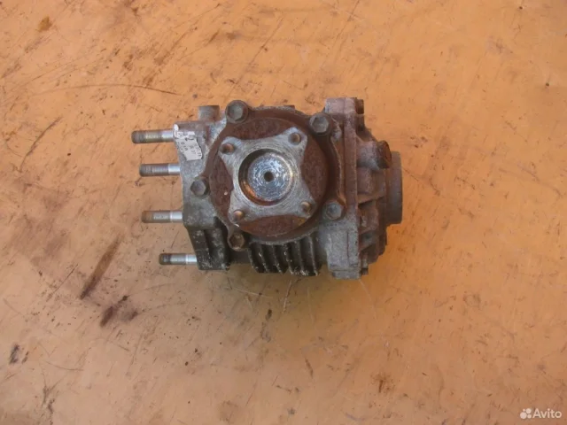 Редуктор дифференциала ведущего моста для Toyota RAV4 XA30 2005-2012 на фотографиях