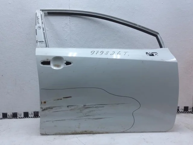 Двери для Toyota Corolla E210 Седан (RU) 2019+ на фотографиях