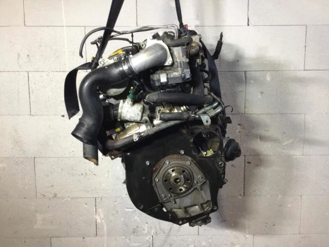 Двигатель для Opel Zafira B 2005-2015 на фотографиях