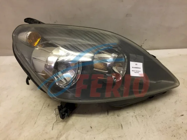 Фара правая для Opel Zafira B 2005-2015 на фотографиях