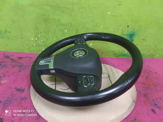 Руль для Volkswagen Jetta 6 2010-2019 на фотографиях