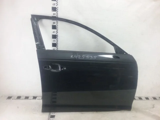 Дверь передняя правая для Audi A4 B9 2015+ на фотографиях