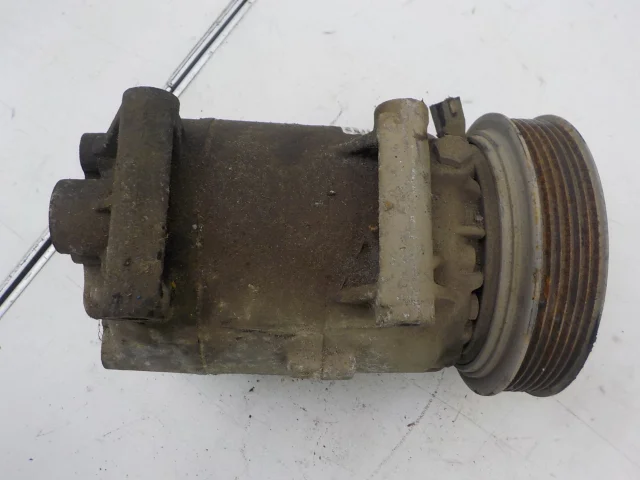 Компрессор кондиционера для Renault Megane Седан LM 2003-2009 на фотографиях