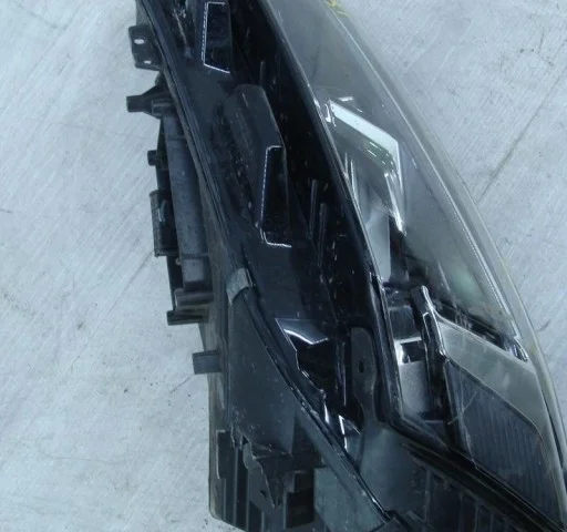 Фара левая для Audi A5 F5 Sportback 2016+ на фотографиях