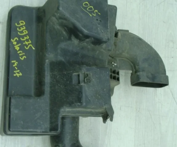 Резонатор воздуховода для Hyundai Solaris 1 рестайлинг 2014-2017 на фотографиях