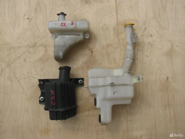 Бачок омывателя для Mazda CX 7 ER rest 2010-2012 на фотографиях