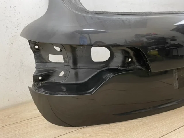 Дверь багажника для Audi Q7 4L 2005-2015 на фотографиях