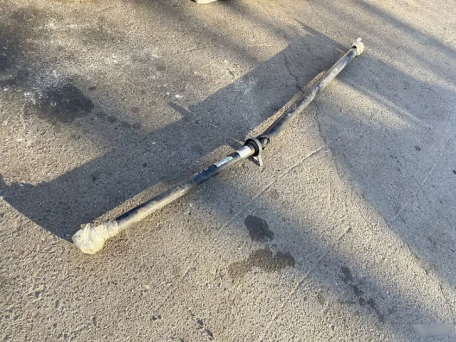 Карданный вал передний для Volvo XC90 I C 2002-2014 на фотографиях