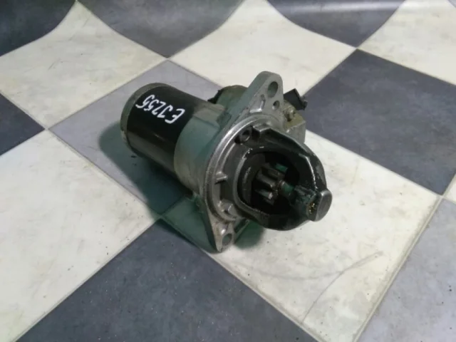 Стартер для Subaru Legacy Универсал BR/B14 2009-2015 на фотографиях