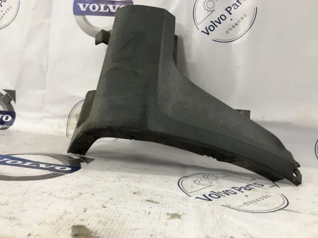 Накладка порога левая для Volvo XC70 BZ 2007-2016 на фотографиях