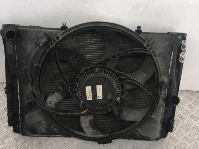 Вентилятор радиатора охлаждения ДВС для BMW 3er Е92 Купе 2006-2012 на фотографиях