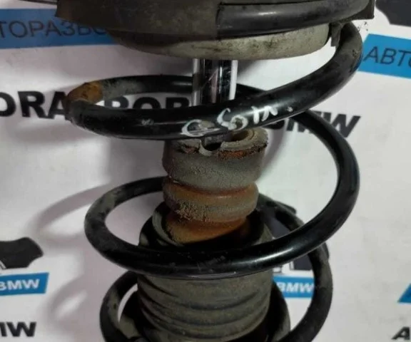 Амортизатор передний левый для BMW 5er Е39 1995-2003 на фотографиях