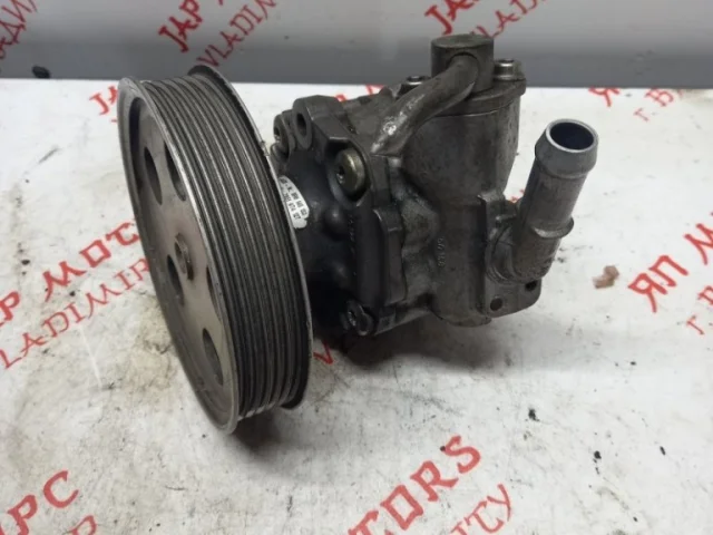 Насос ГУР для Audi Q5 8R 2008-2016 на фотографиях