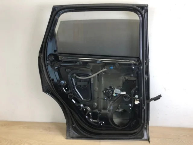 Дверь задняя левая для Audi Q7 4M 2015+ на фотографиях